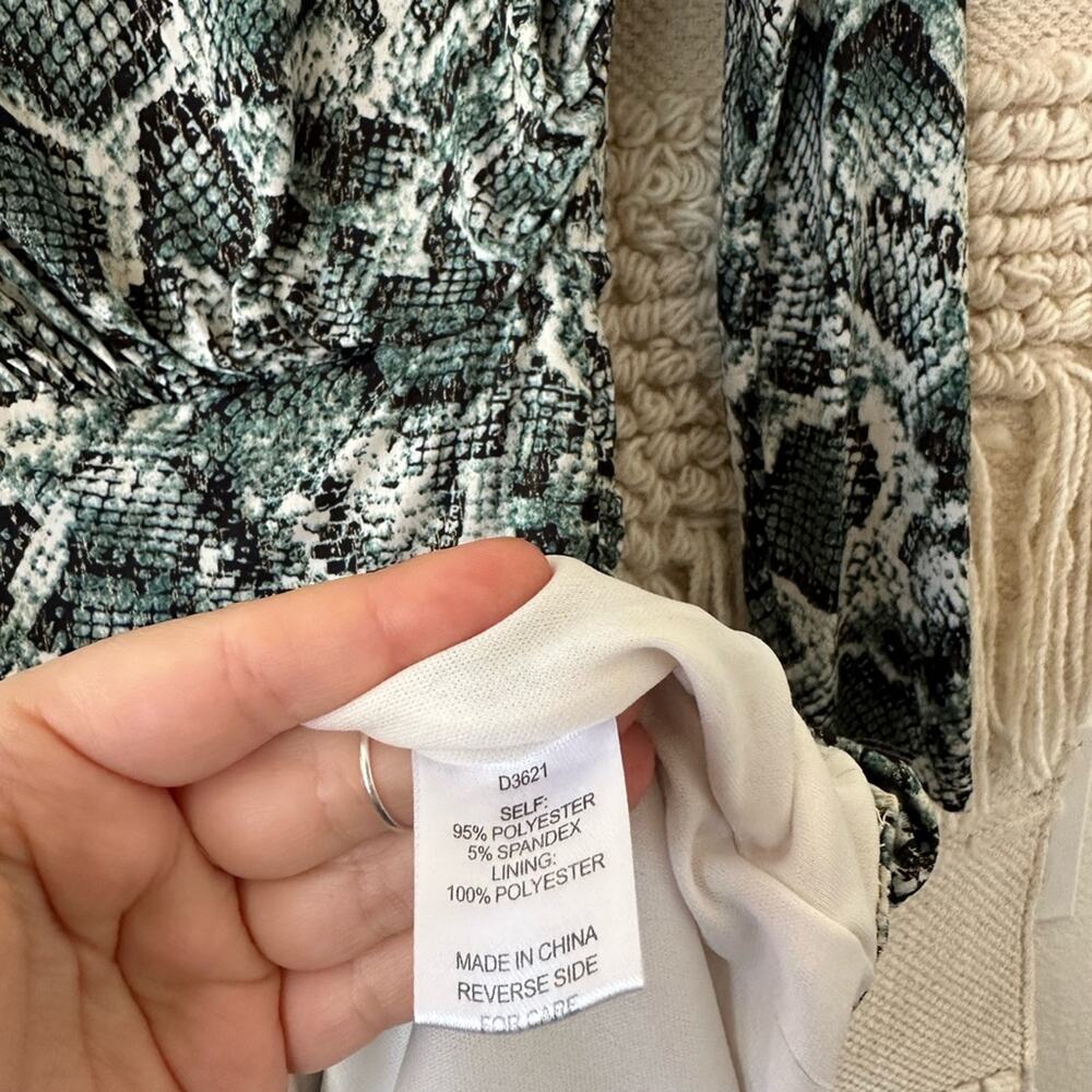 Alexia Admor Ruched Python Dress - Picture 4 of 9